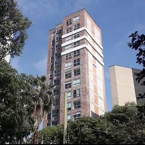 San Peter Aparta En La 70 Laureles Medellín