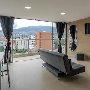 En Maravilloso Laureles Con Piscina 801 Medellín