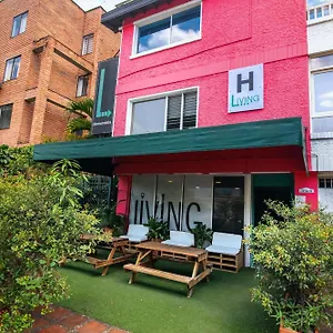 Albergue Living, Medellín