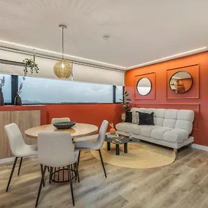 Apart-hotel Go Living & By Housy Host, Medellín